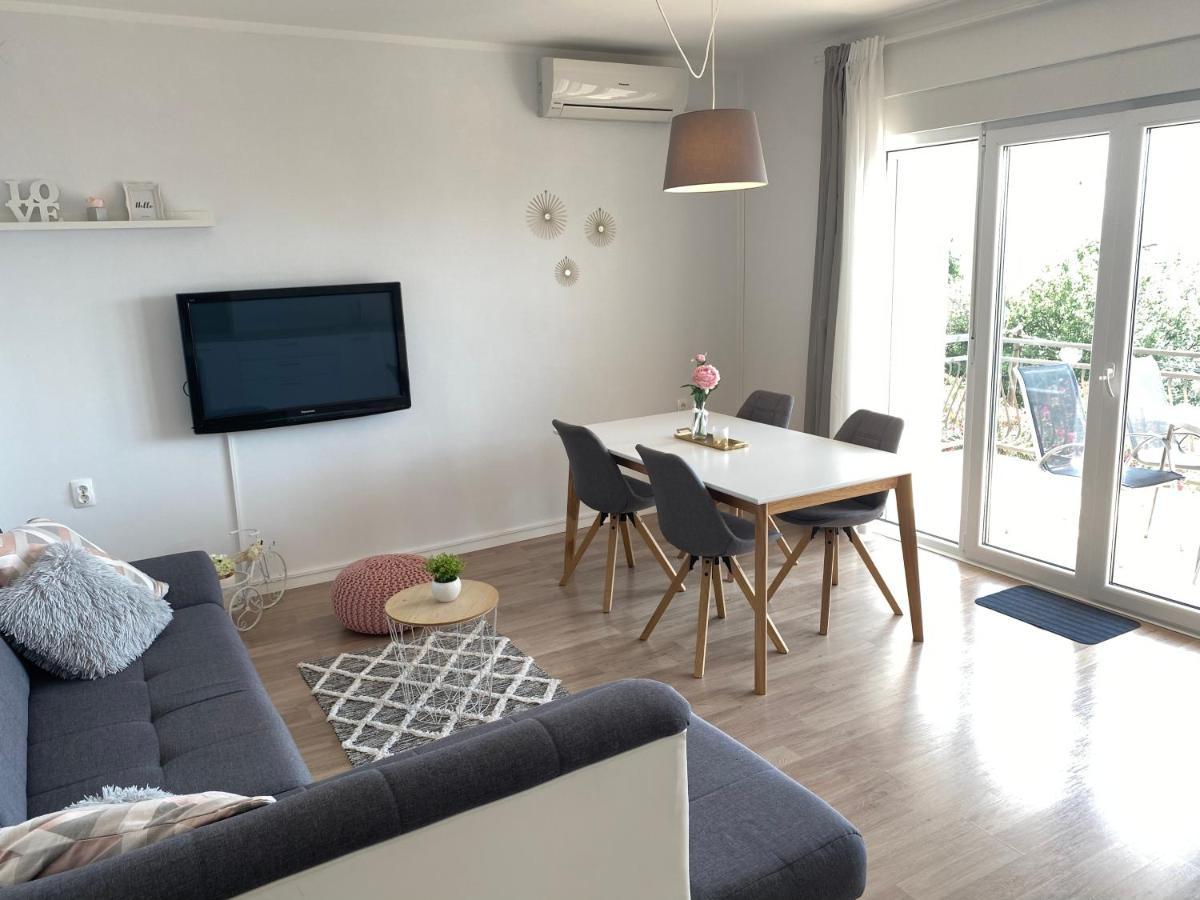 Apartman Irena 2 Dramalj Exteriör bild